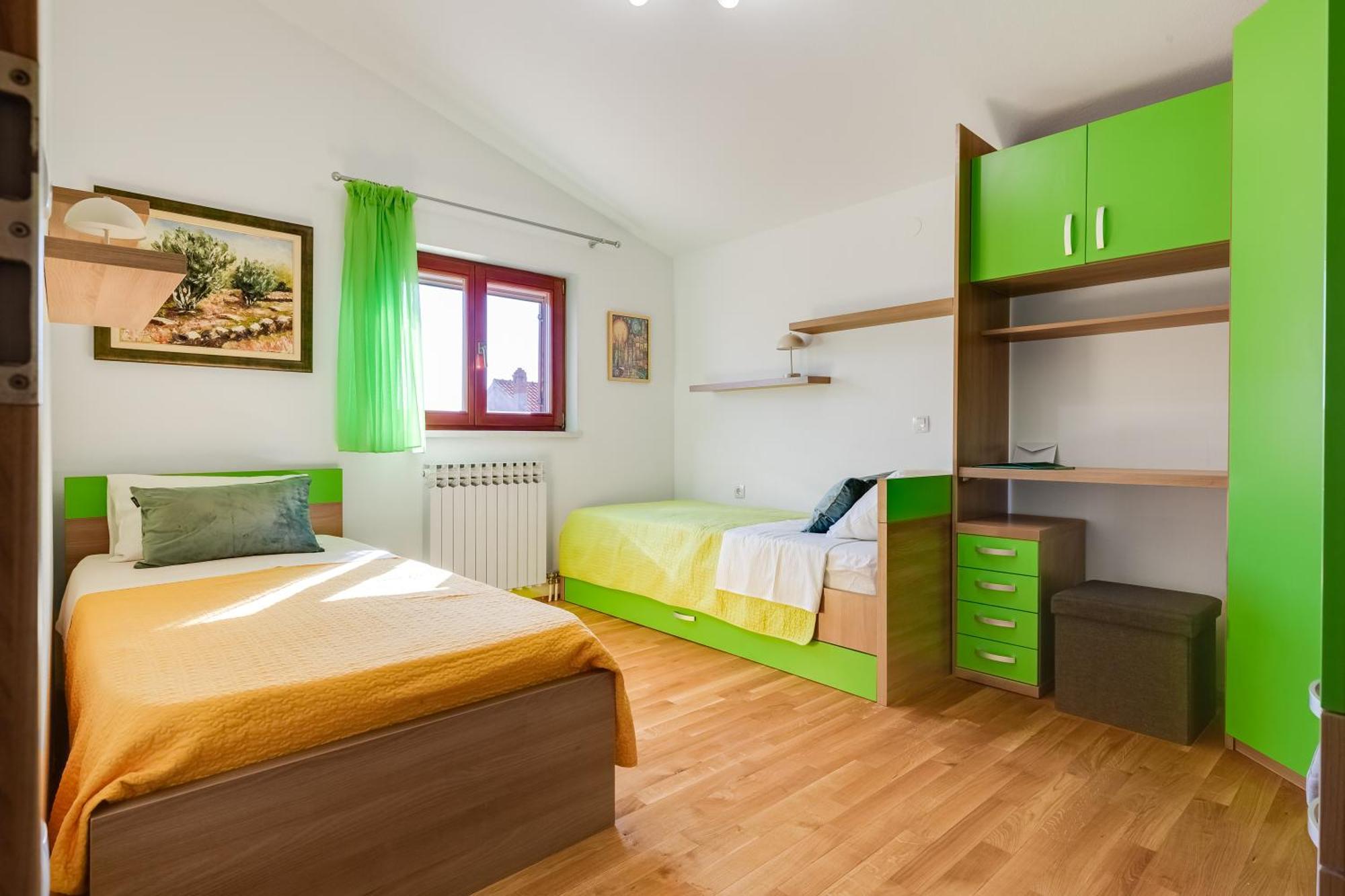 Dina Apartment *